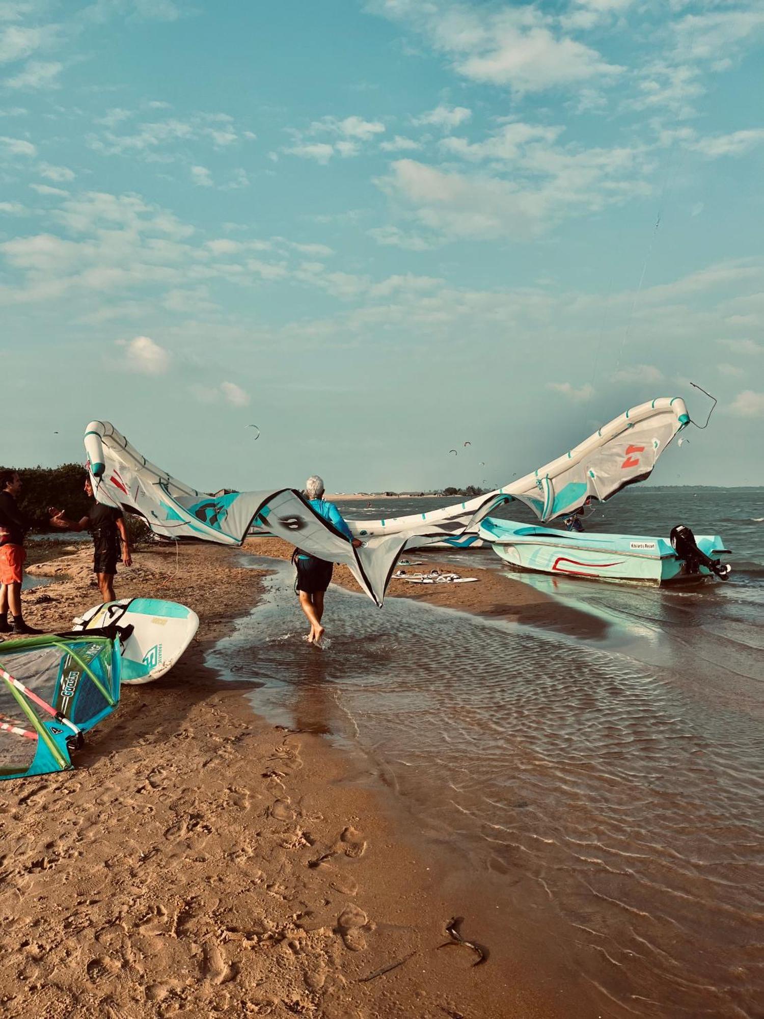 Windy Waves Kite Beach & Nature Resort Kalpitiya Exterior foto